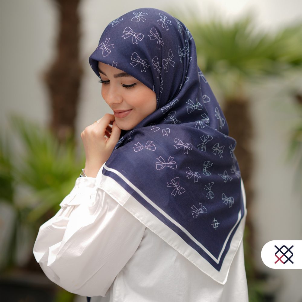 روسری پاپیونیان سرمه ای نخی