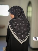روسری پاپیونیان مشکی نخی