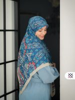 روسری بلورچی نخ دیبا