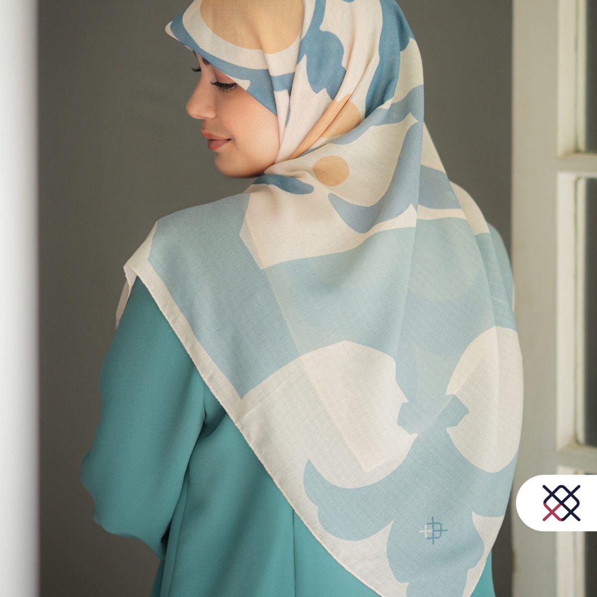 روسری فیروزی نخی حصیری