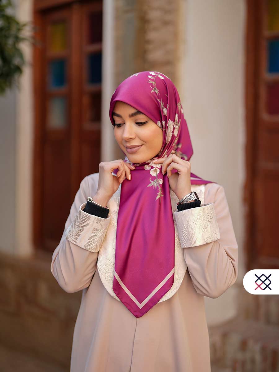 روسری کتایون سرخابی (ساتن ابریشم)