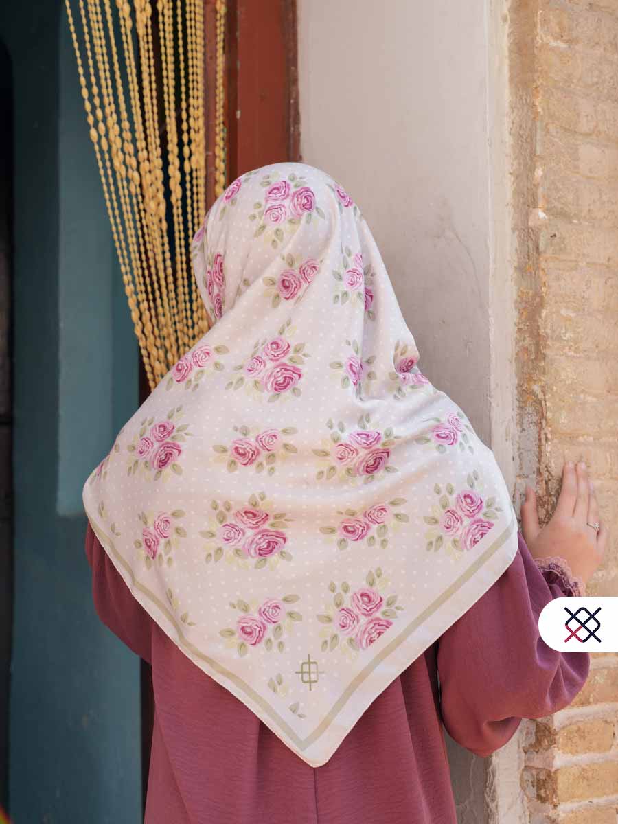 روسری فرانک (سیا اسکارف)