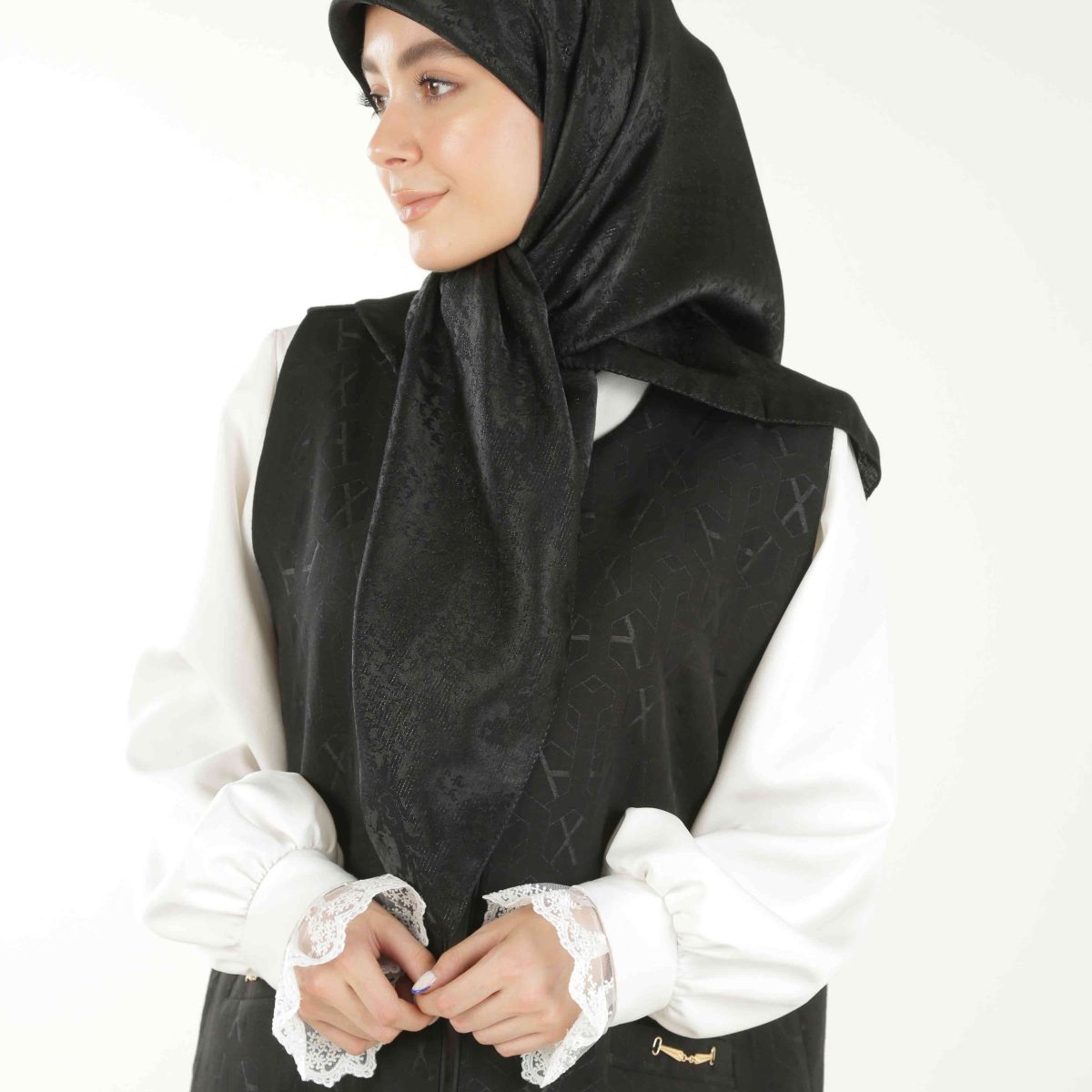 روسری ژاکارد لمه دار پیچازی (کوچک)