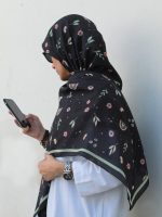 روسری کارینا (نخ رویال)